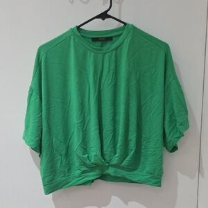 Minimale Animale Vibrant Green Short Sleeve Top